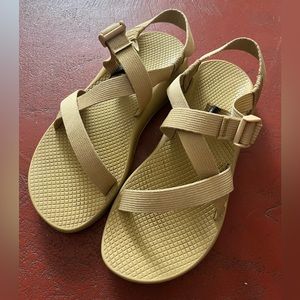 Chacos Z/1 classic- “curry” color